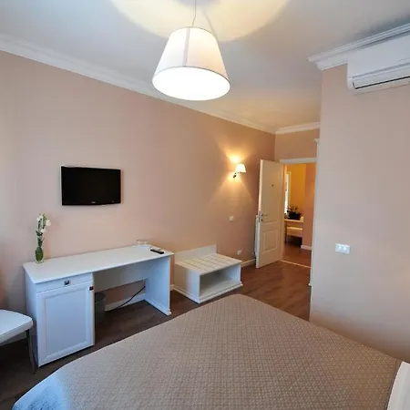 Rim Rooms Affittacamere 3*
